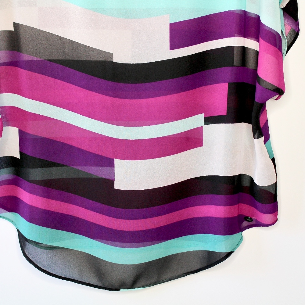 Guess | Sheer Color Block Top - Picture 3 of 4
